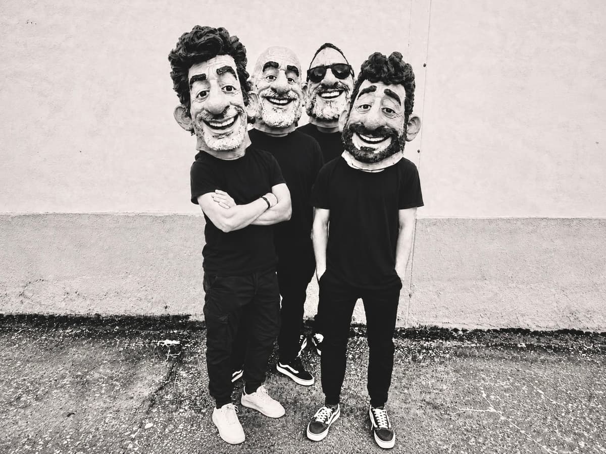 Miembros de BENDITA